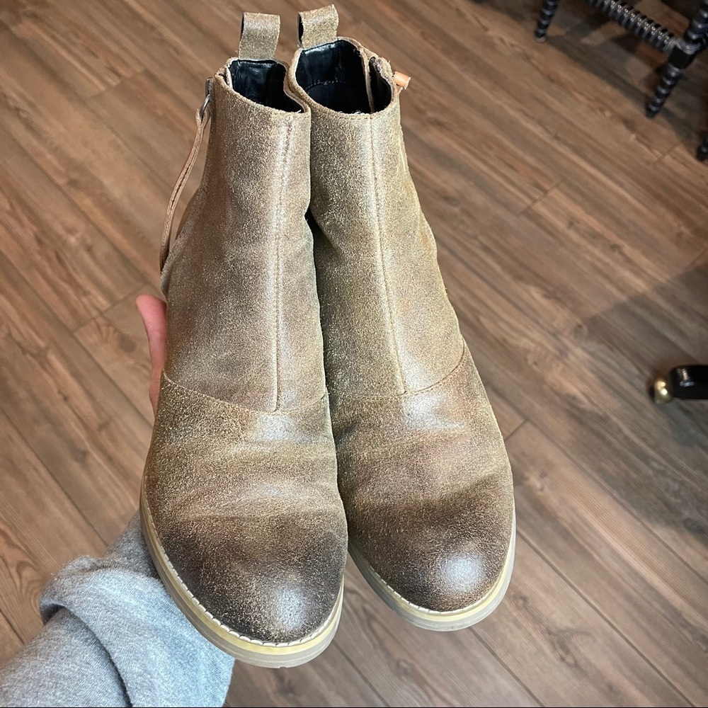 Dolce Vita Brand Leather Booties 9